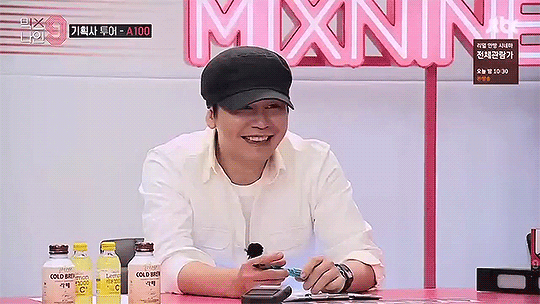 YG-Laughing
